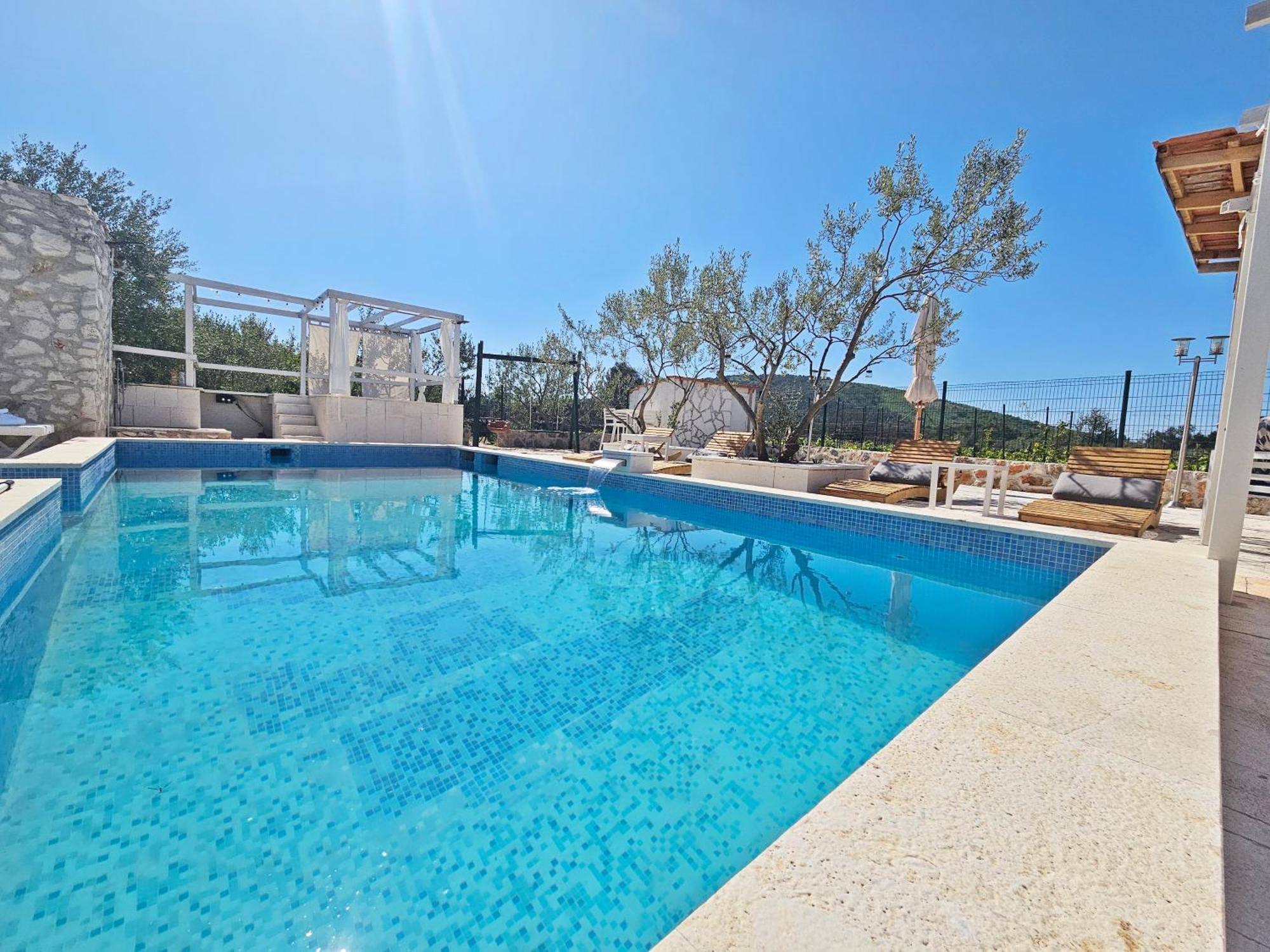 Flamingo - House With Private Pool Villa Gornji Seget Dış mekan fotoğraf